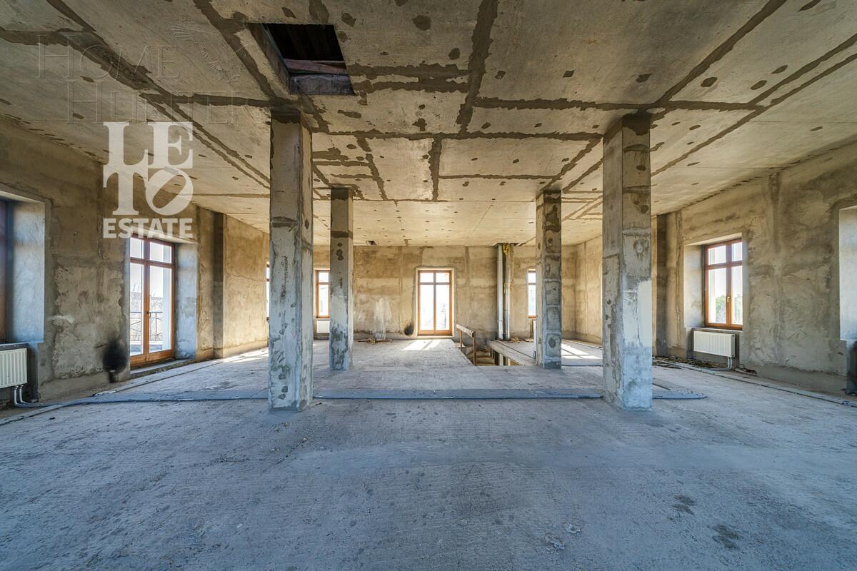 2-этажный коттедж 680 м² без отделки