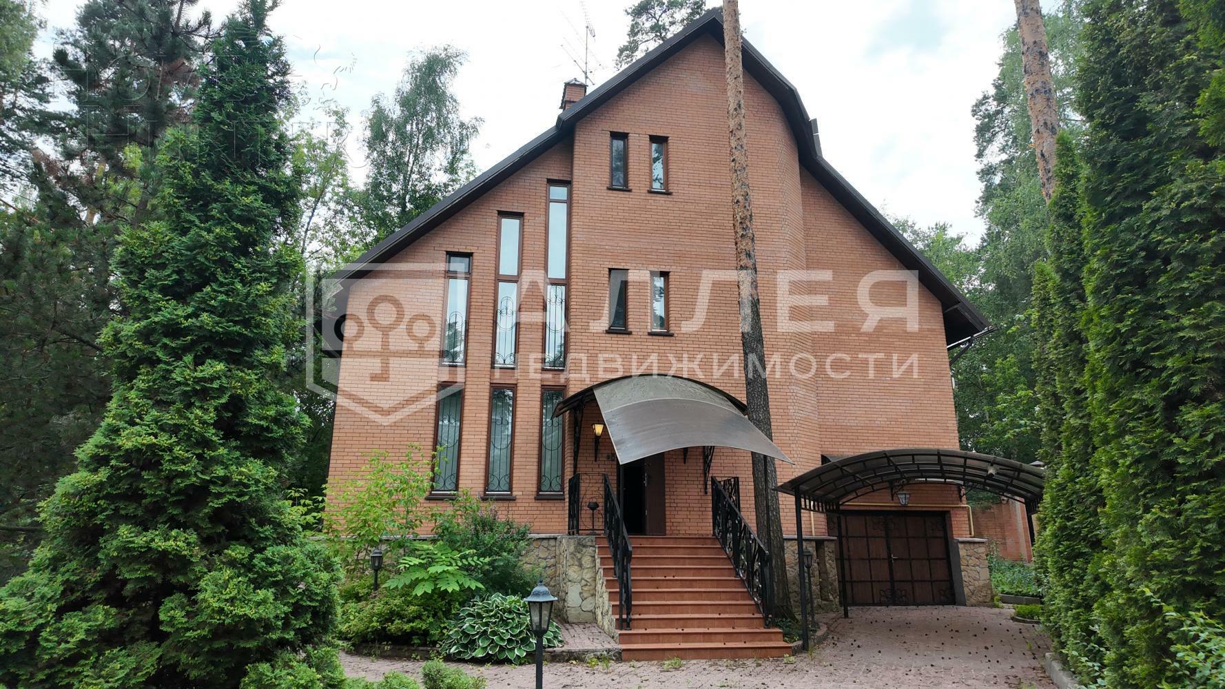 2-этажный коттедж 400 м² с отделкой