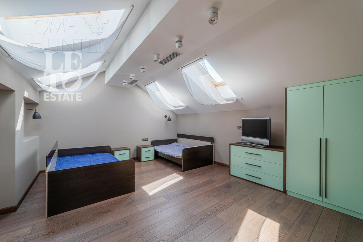 3-этажный коттедж 429 м² с отделкой