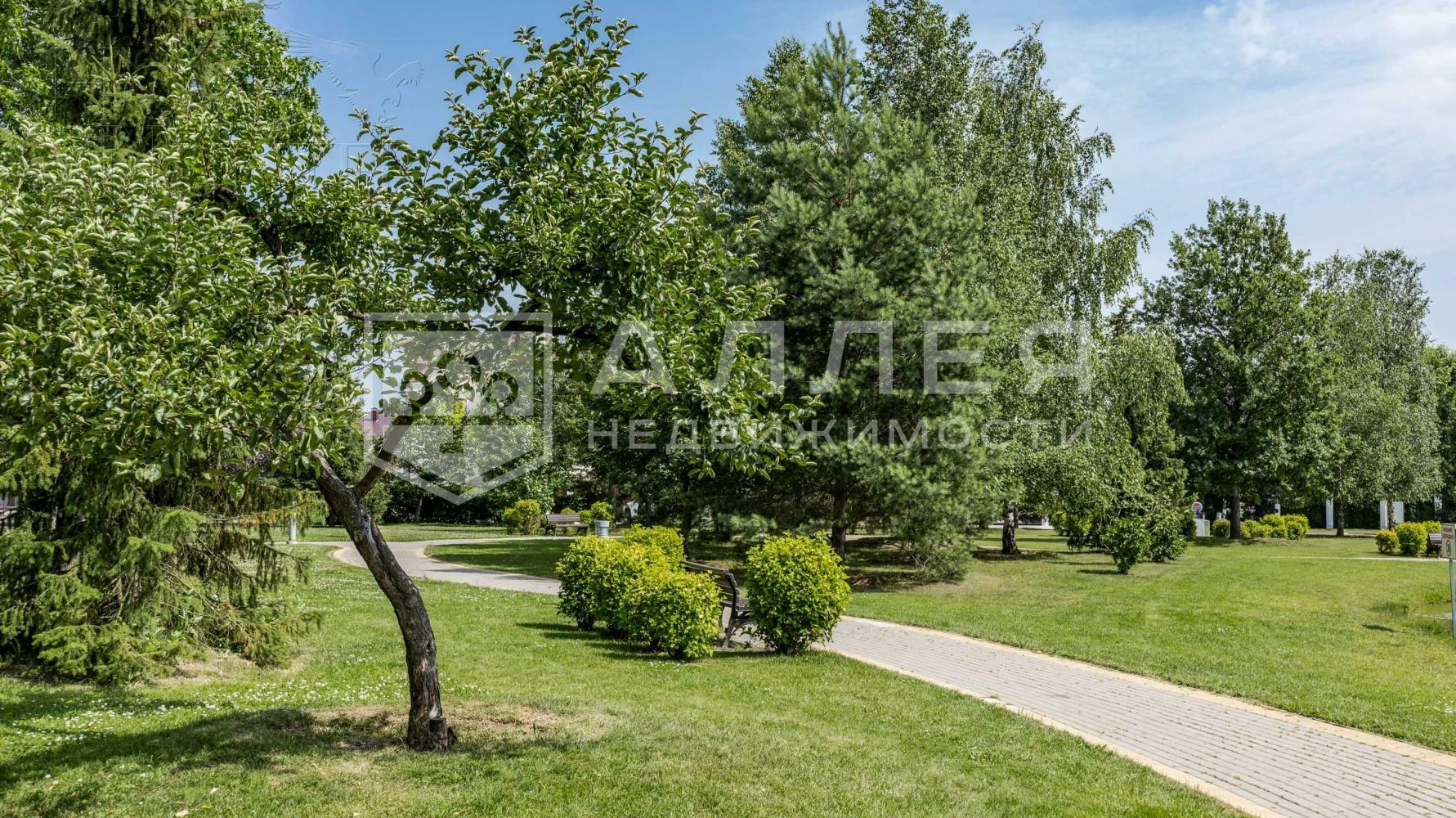 2-этажный коттедж 280 м² без отделки
