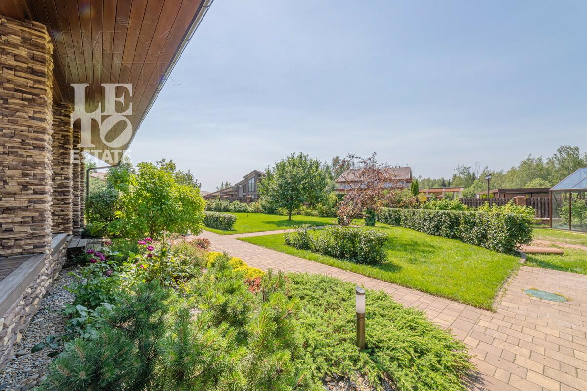 3-этажный коттедж 429 м² с отделкой