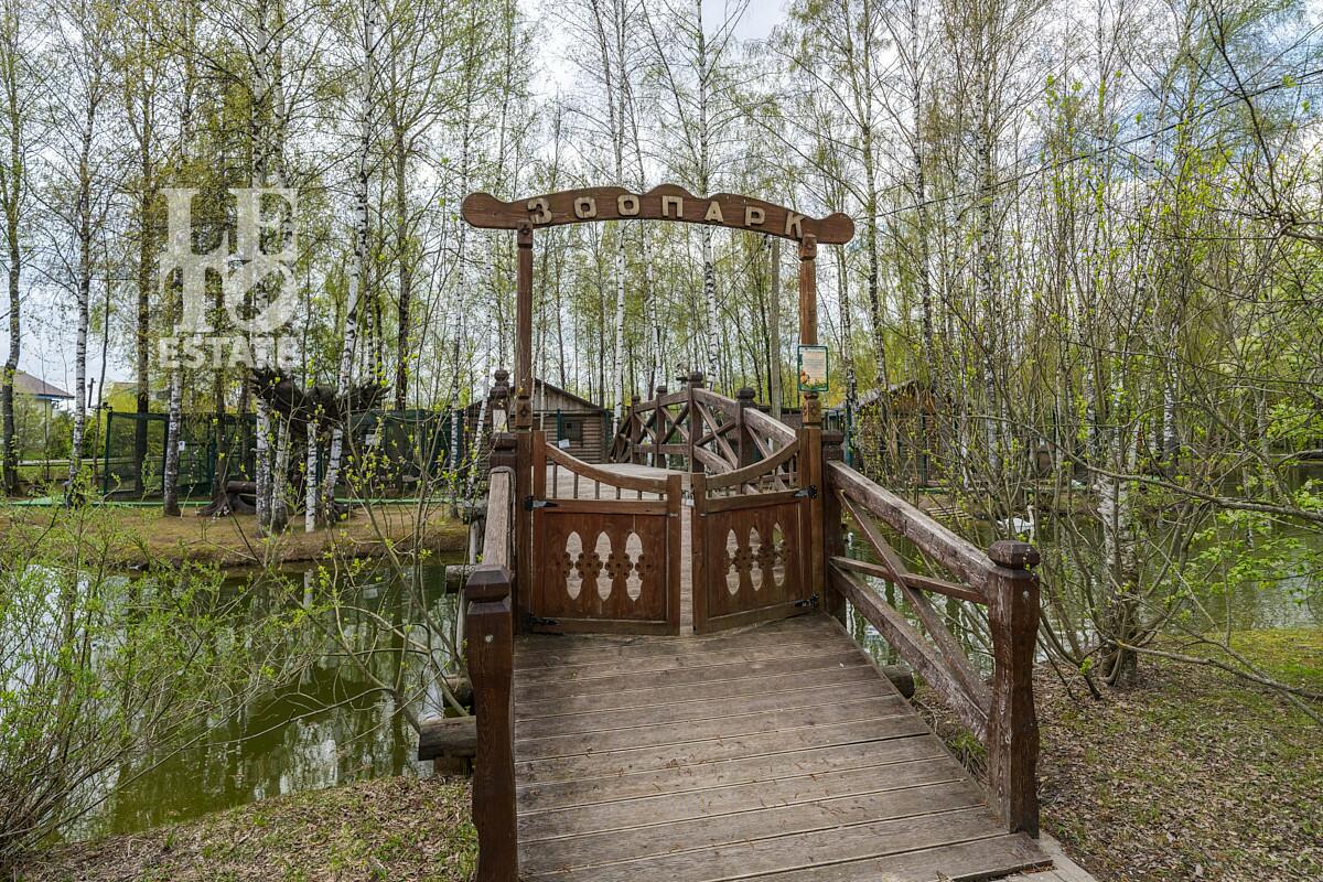 3-этажный коттедж 429 м² с отделкой