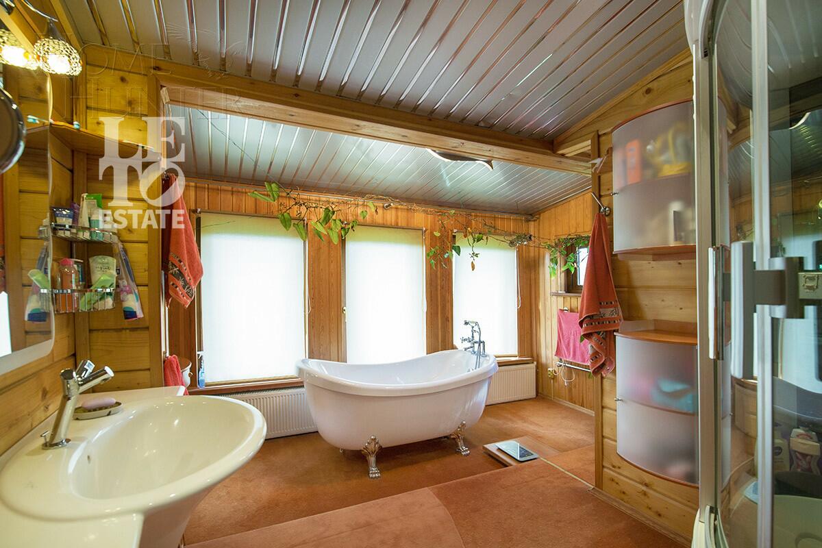 3-этажный коттедж 310 м² с отделкой