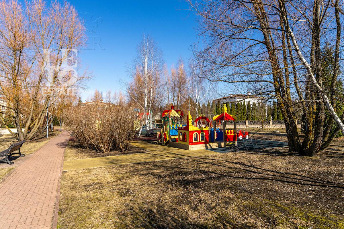 2-этажный коттедж 680 м² без отделки