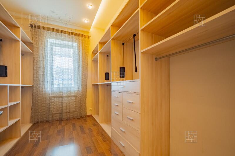 3-КОМН. КВАРТИРА С ОТДЕЛКОЙ 186 М² НА 37 ЭТАЖЕ