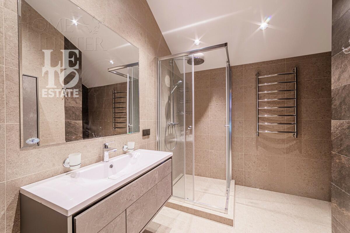 3-этажный коттедж 429 м² с отделкой