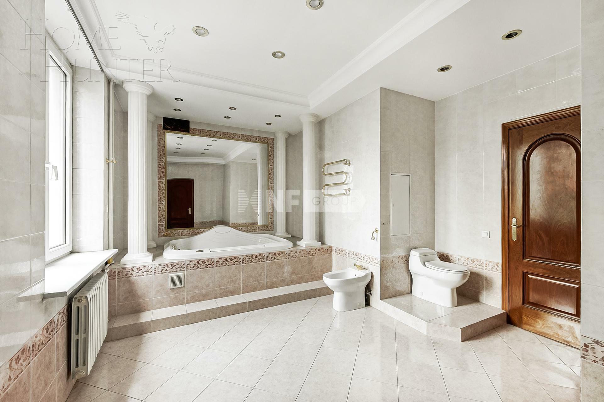 6-КОМН. КВАРТИРА С ОТДЕЛКОЙ 248 М² НА 4 ЭТАЖЕ