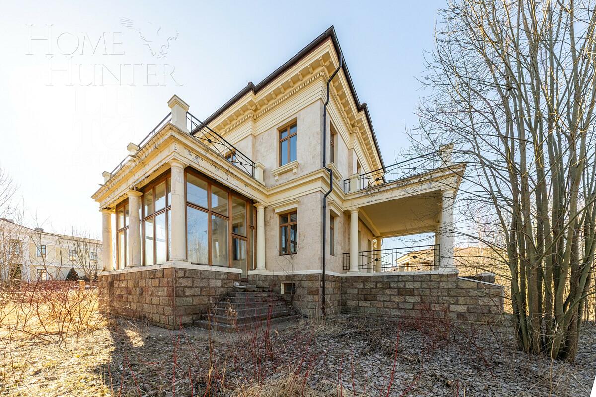 2-этажный коттедж 680 м² без отделки