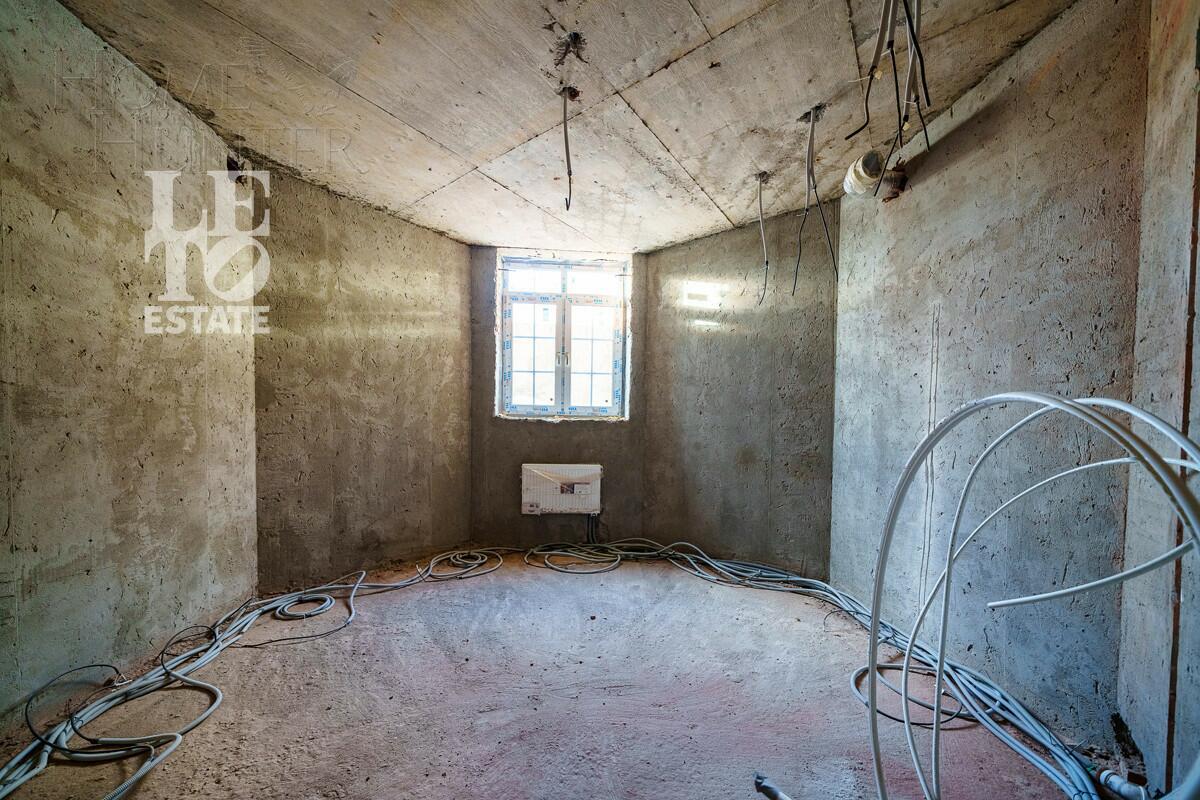 2-этажный коттедж 921 м² без отделки