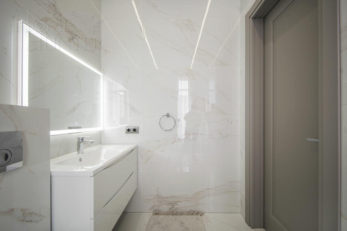 2-этажный коттедж 300 м² с отделкой