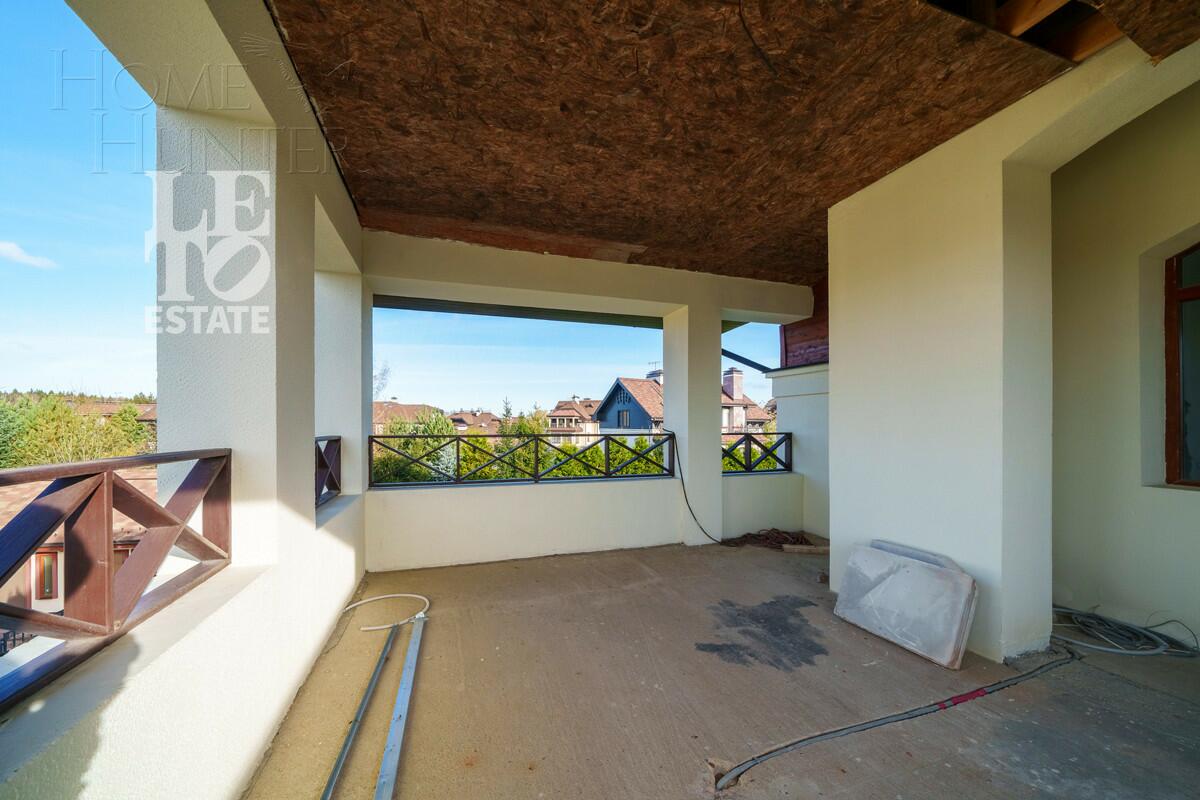 3-этажный коттедж 330 м² с отделкой