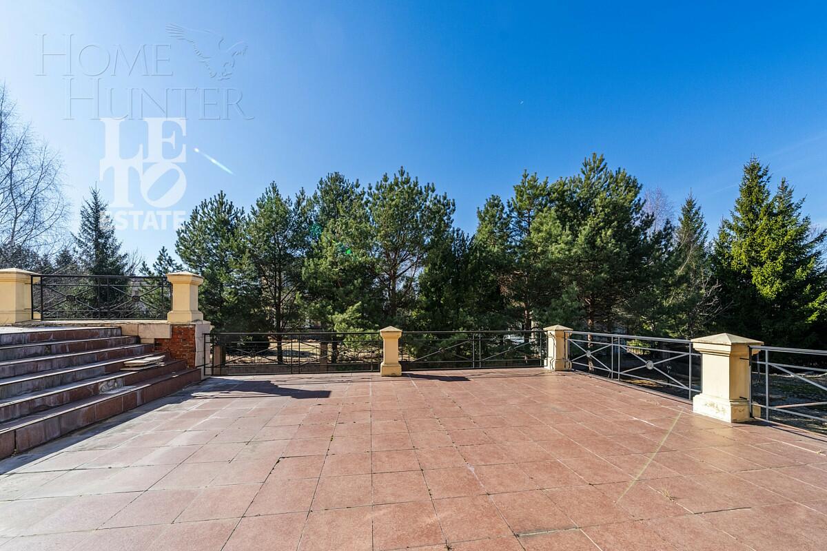 2-этажный коттедж 800 м² с отделкой