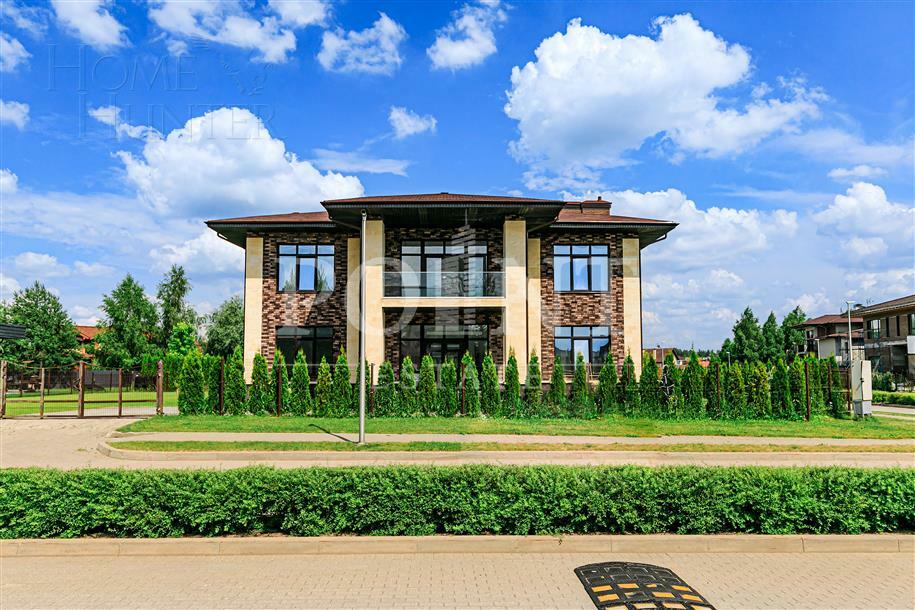 2-этажный коттедж 430 м² без отделки