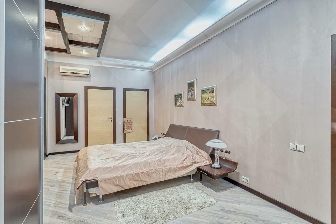 2-этажный коттедж 440.4 м² с отделкой
