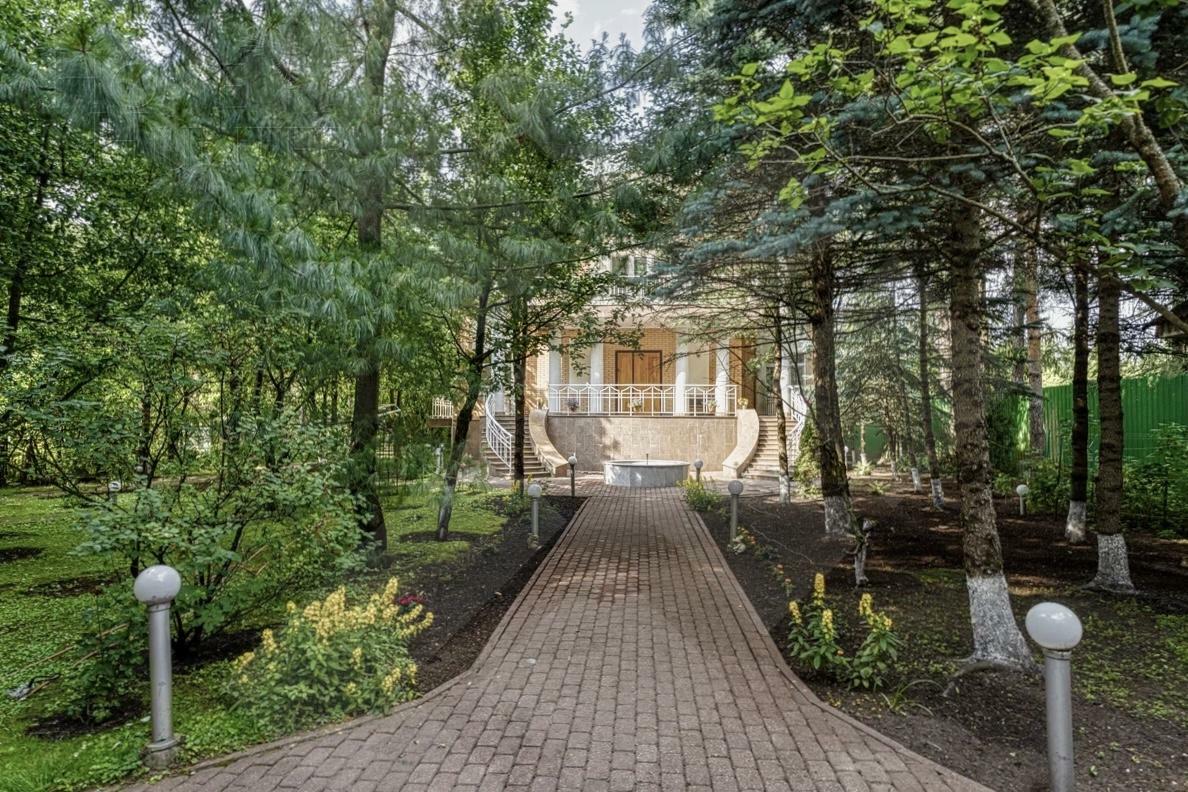 2-этажный коттедж 440.4 м² с отделкой