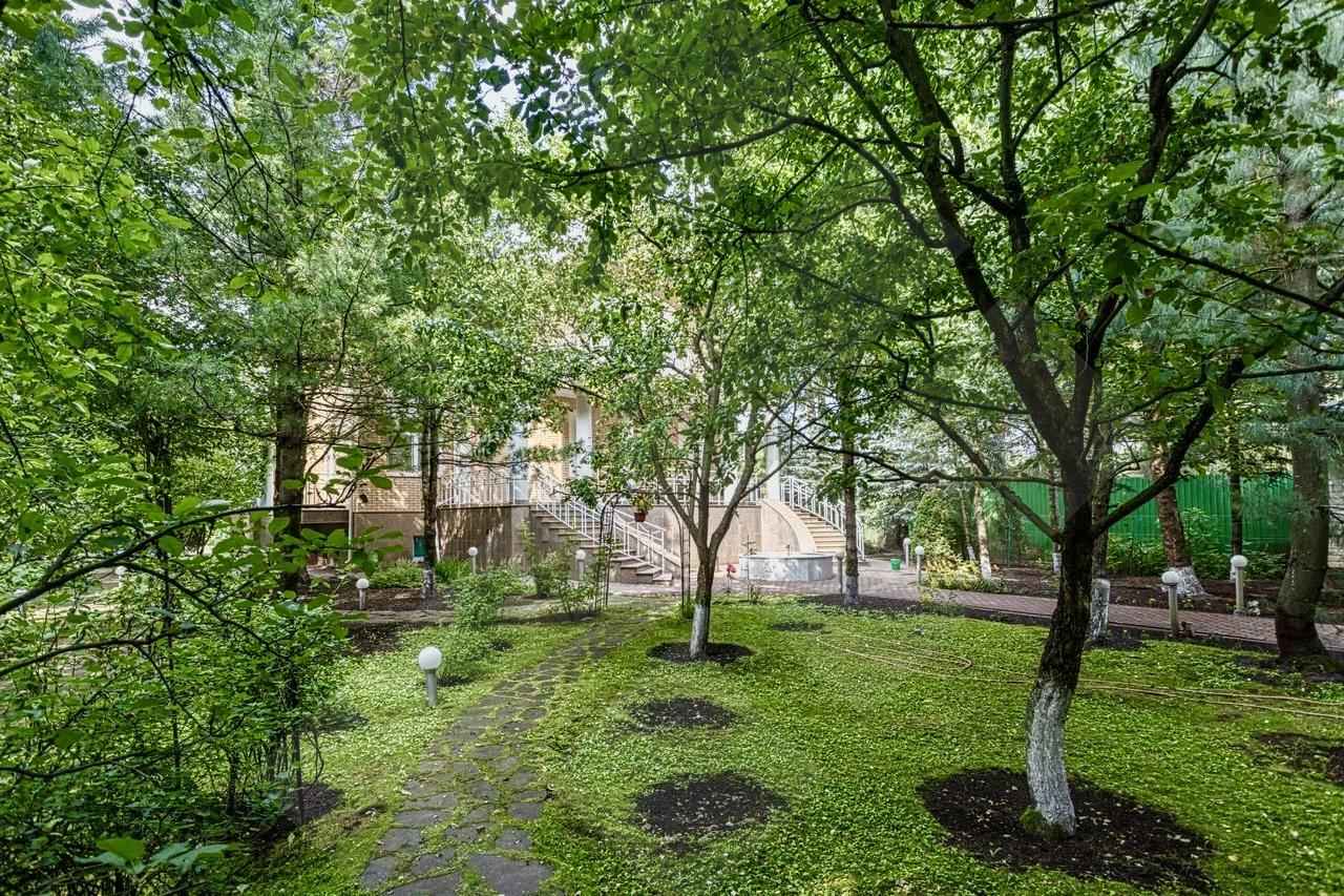 2-этажный коттедж 440.4 м² с отделкой