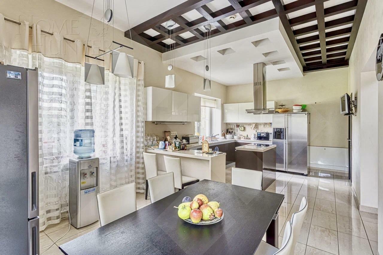 2-этажный коттедж 440.4 м² с отделкой