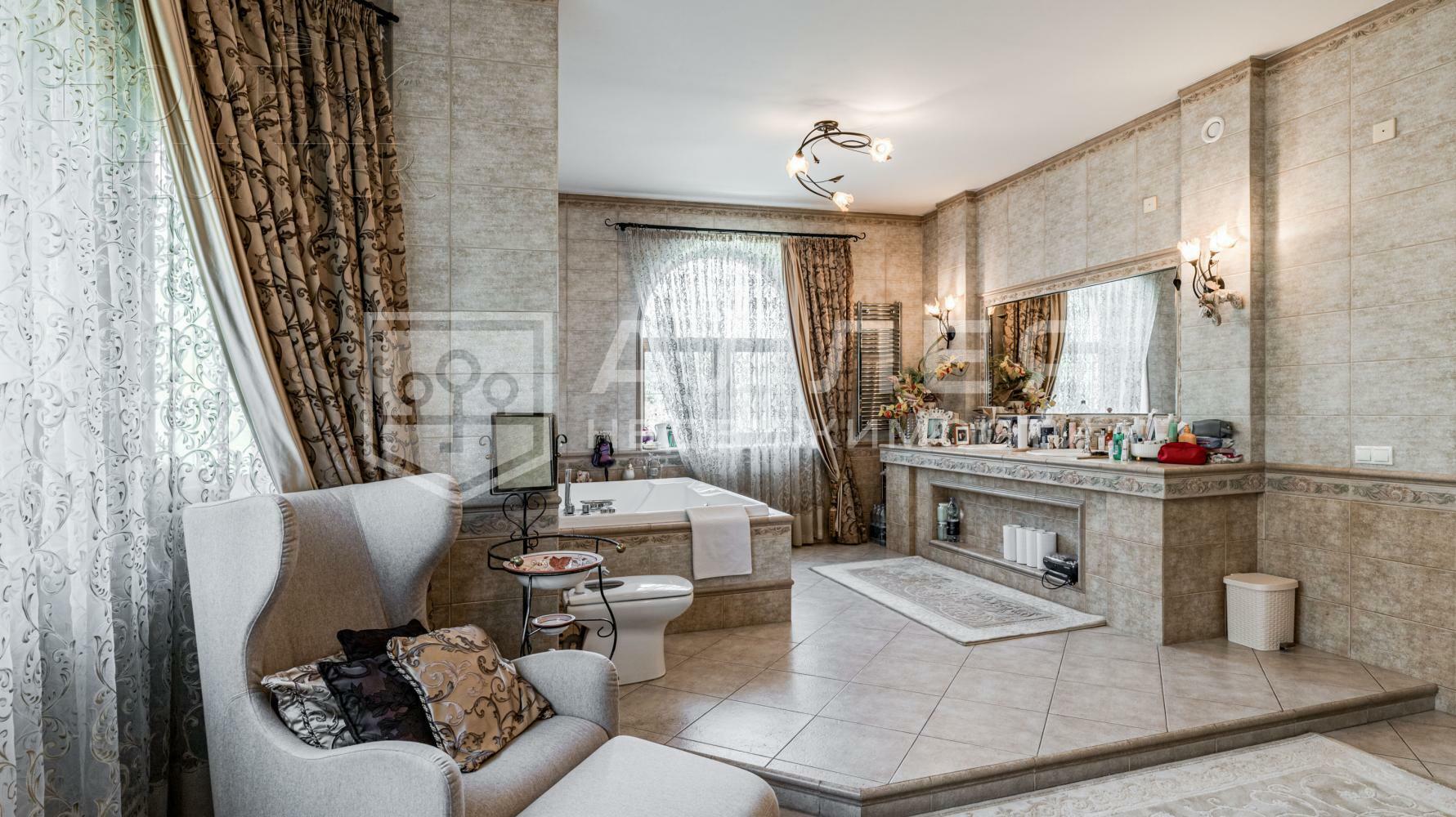 3-этажный коттедж 762 м² с отделкой