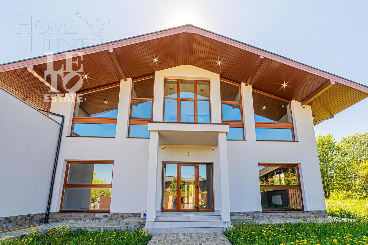 2-этажный коттедж 294 м² с отделкой