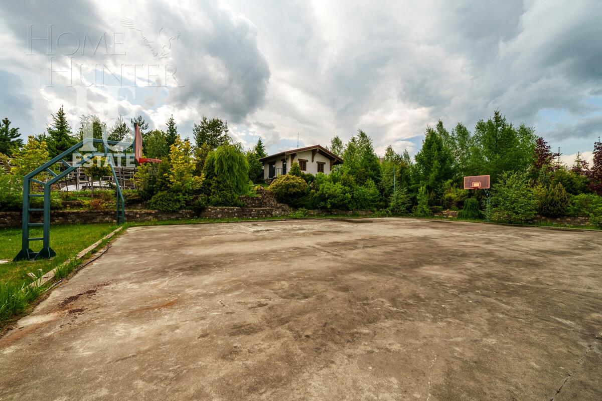 3-этажный коттедж 2 270 м² без отделки