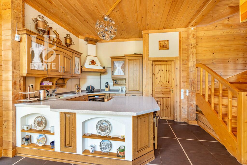 2-этажный коттедж 400 м² с отделкой