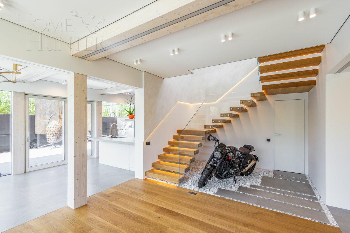 2-этажный коттедж 261 м² с отделкой