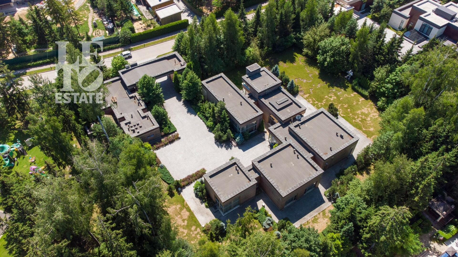 1-этажный коттедж 650 м² с отделкой