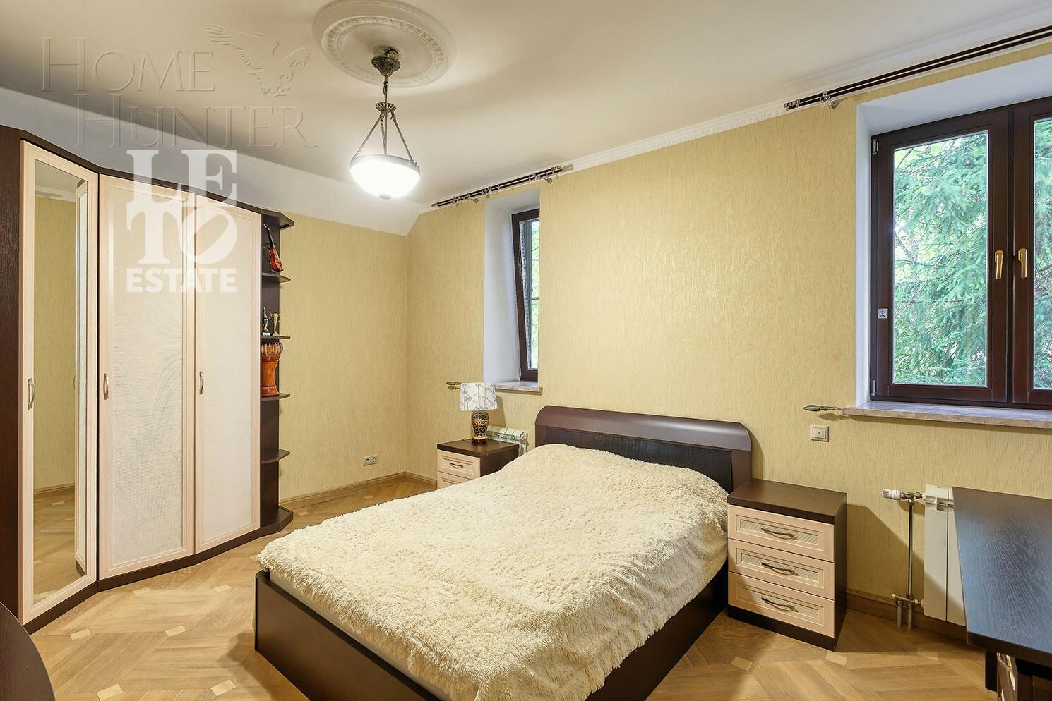 2-этажный коттедж 650 м² с отделкой