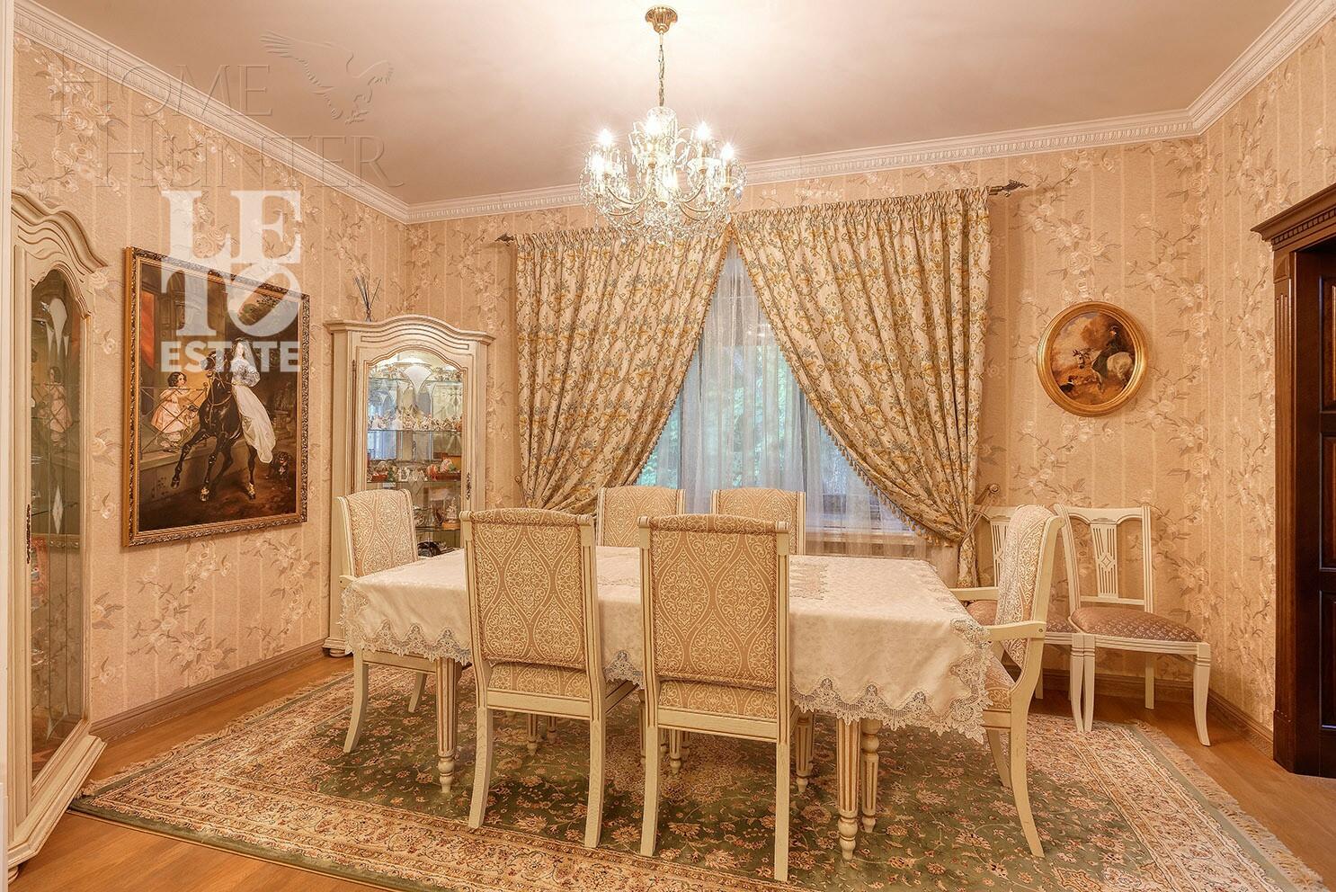 2-этажный коттедж 650 м² с отделкой