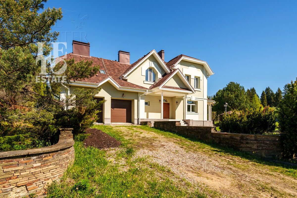 2-этажный коттедж 585 м² с отделкой