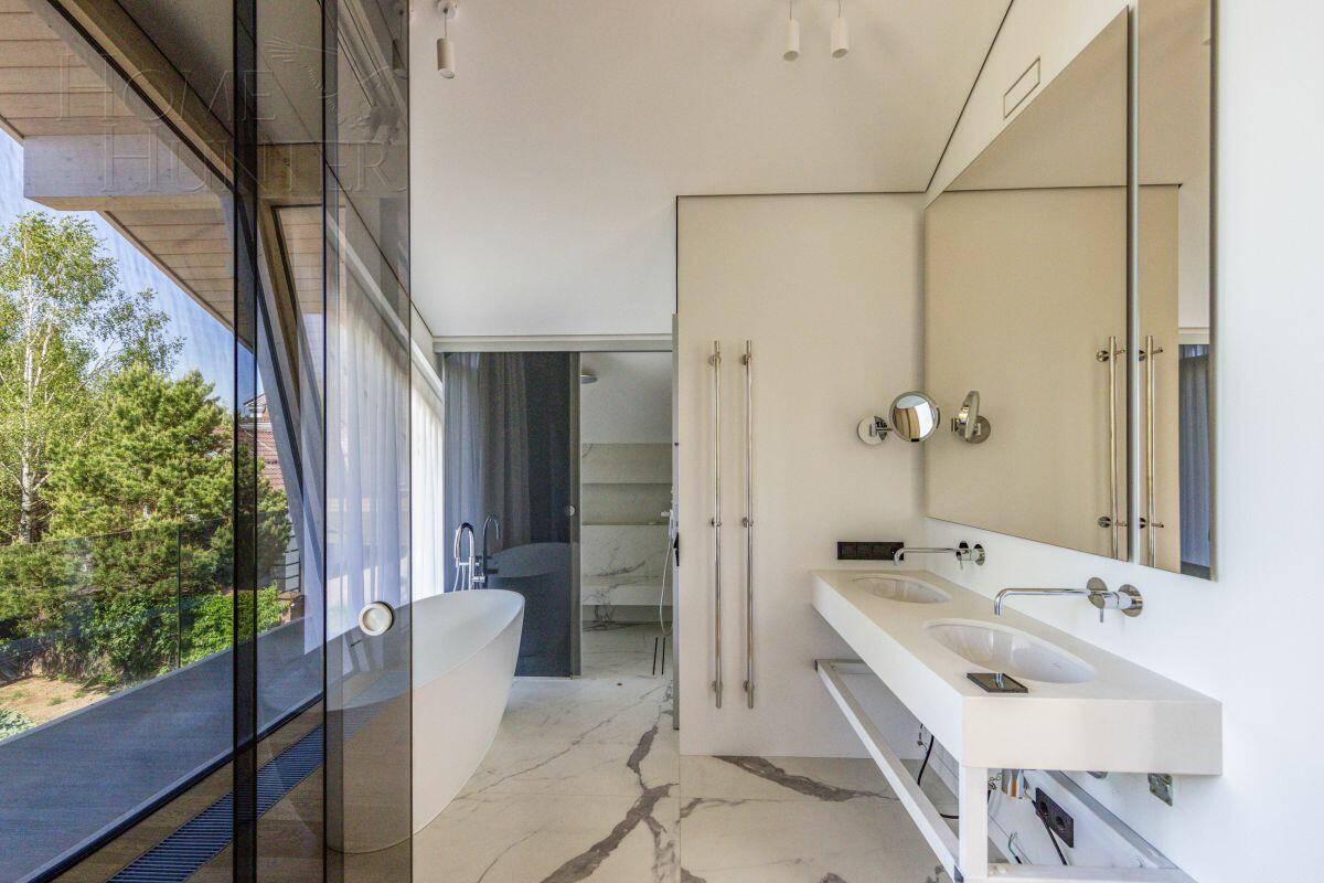 2-этажный коттедж 261 м² с отделкой