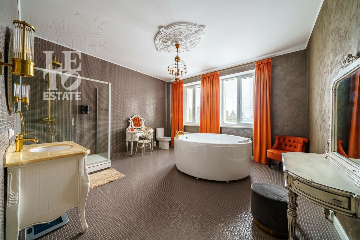 2-этажный коттедж 585 м² с отделкой