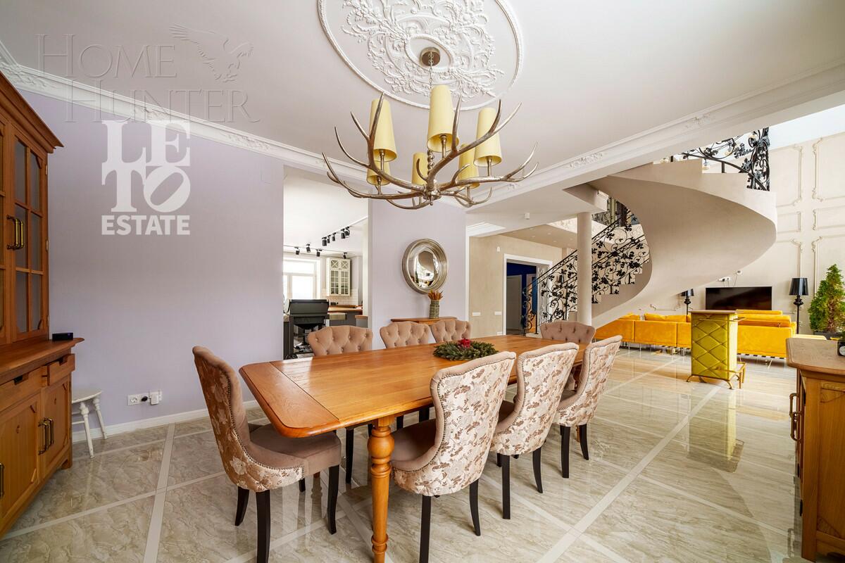 2-этажный коттедж 585 м² с отделкой