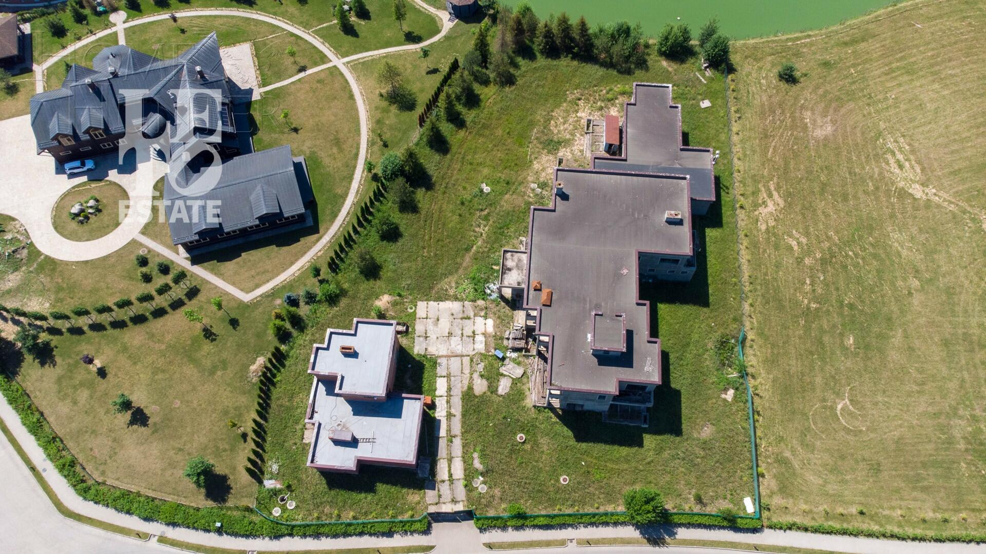 2-этажный коттедж 1 000 м² без отделки