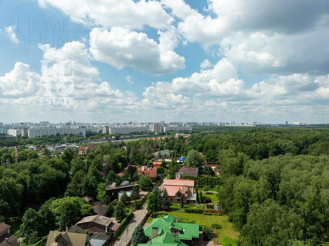 3-этажный коттедж 640 м² с отделкой