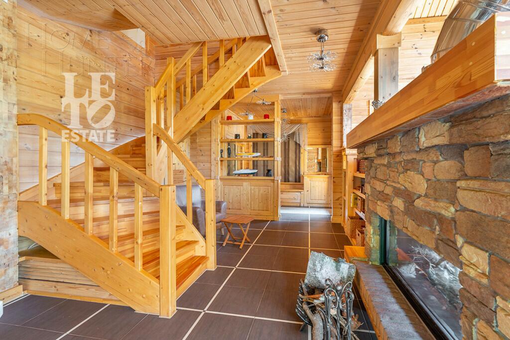 2-этажный коттедж 400 м² с отделкой