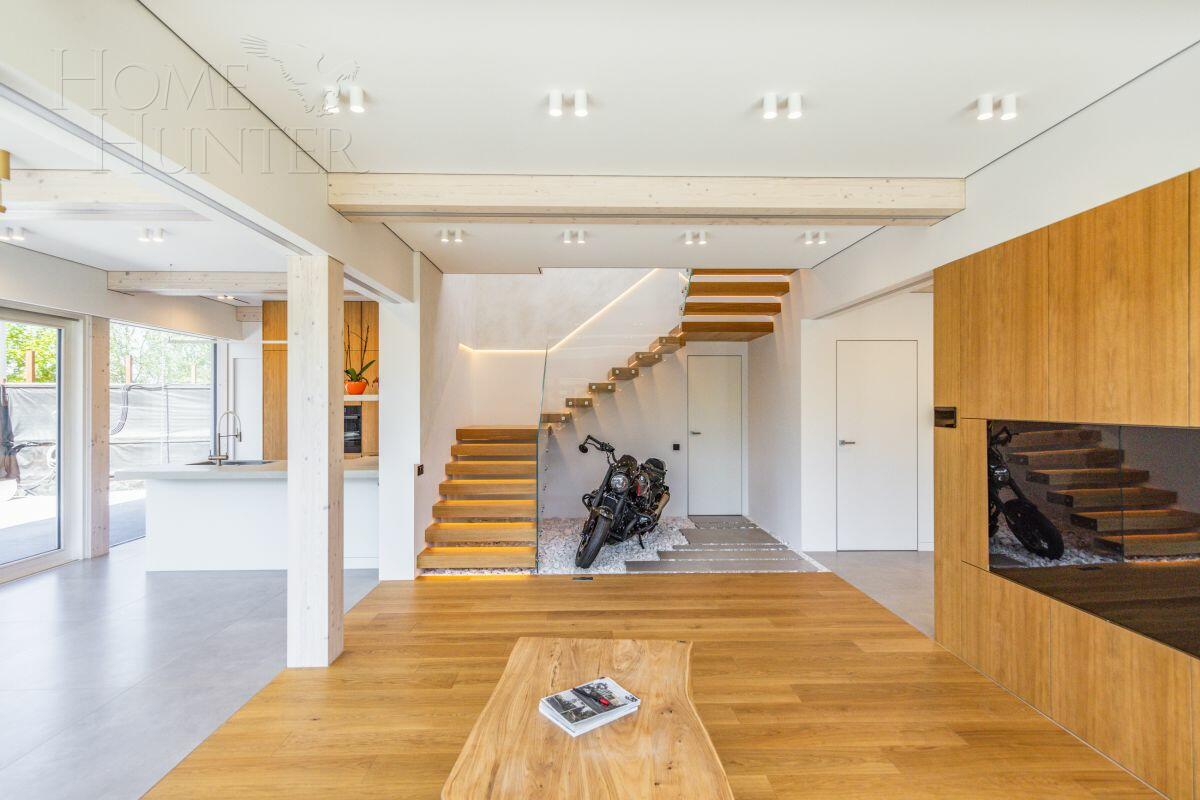 2-этажный коттедж 261 м² с отделкой