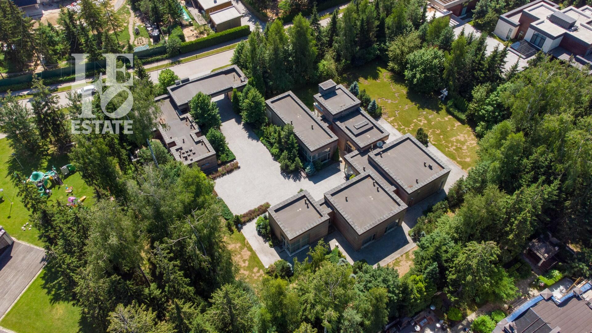 1-этажный коттедж 650 м² с отделкой