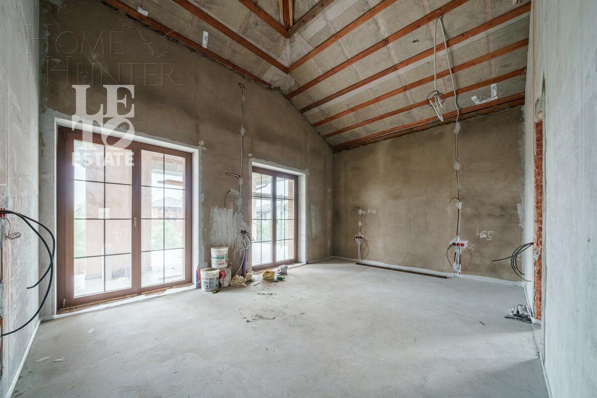 2-этажный коттедж 303 м² без отделки