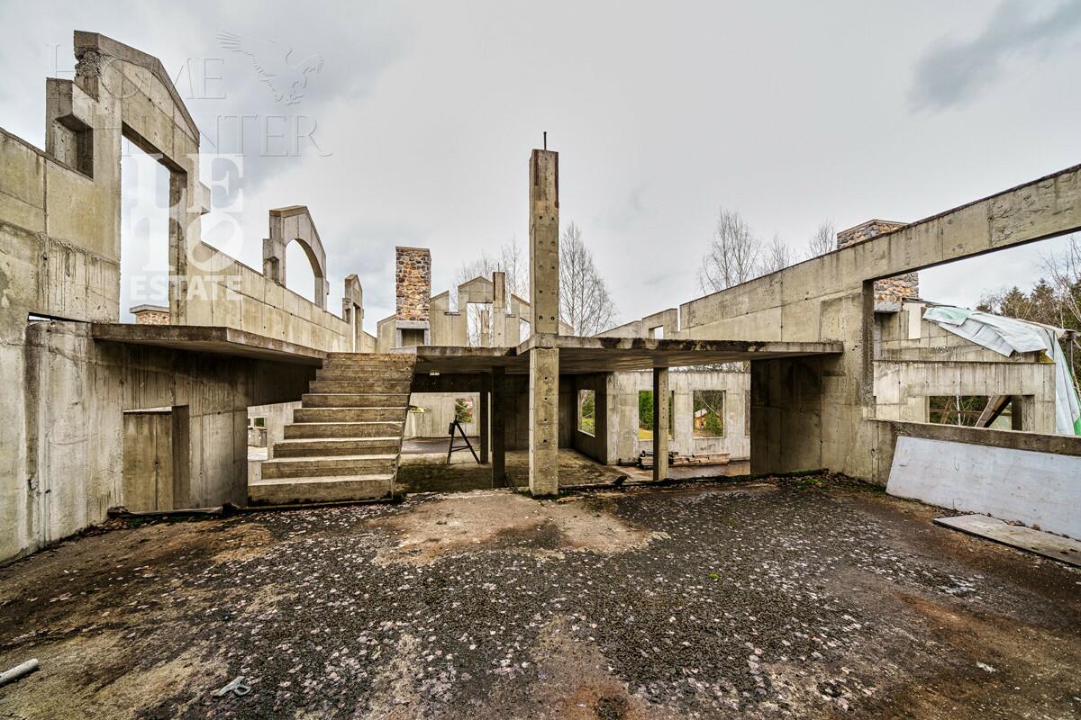 3-этажный коттедж 2 270 м² без отделки