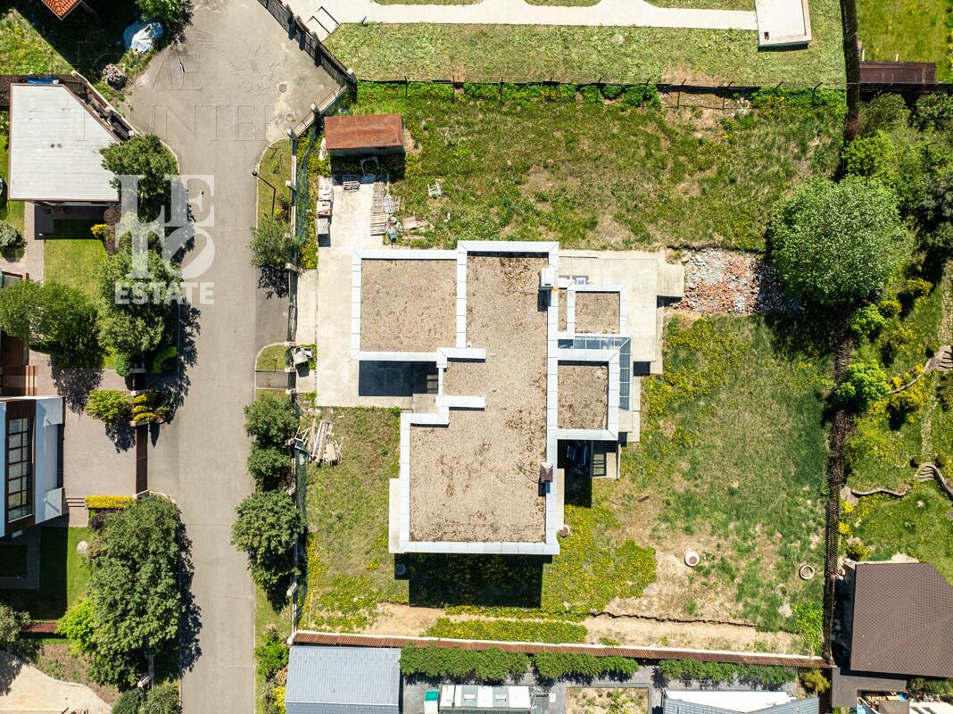 2-этажный коттедж 568.2 м² без отделки