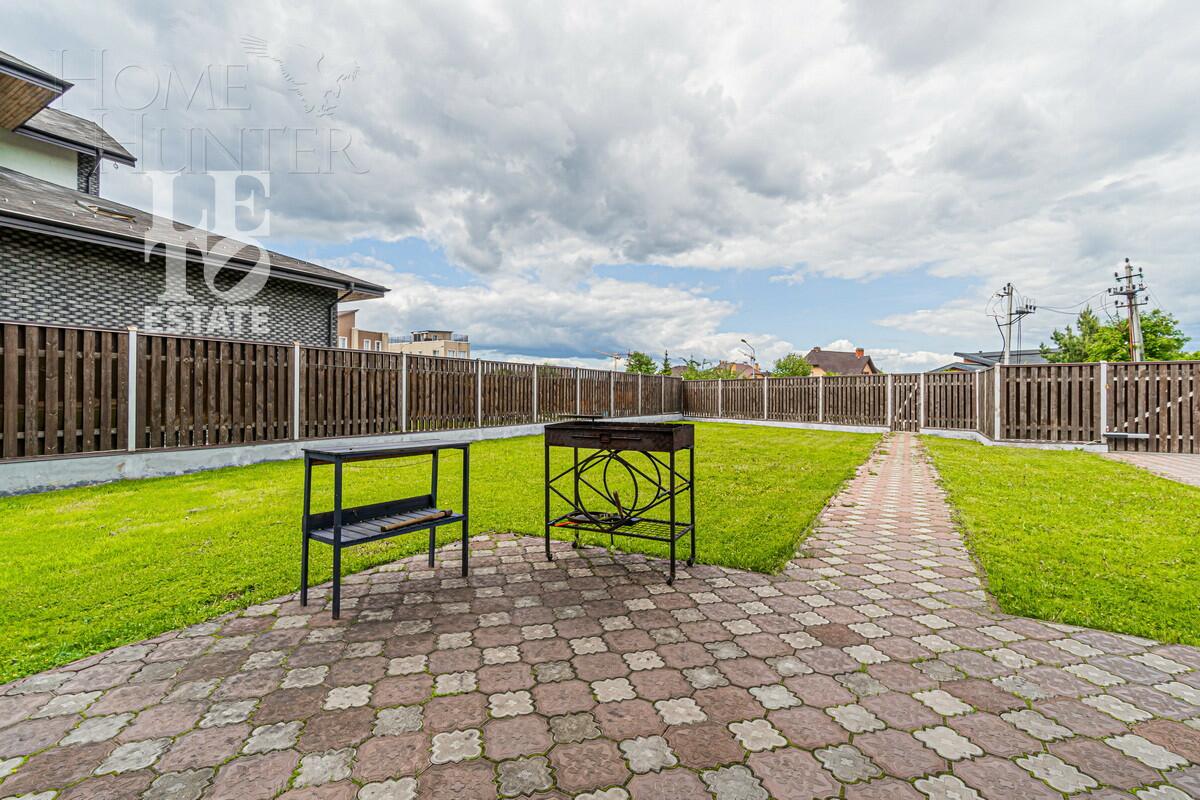 2-этажный коттедж 1 080 м² с отделкой