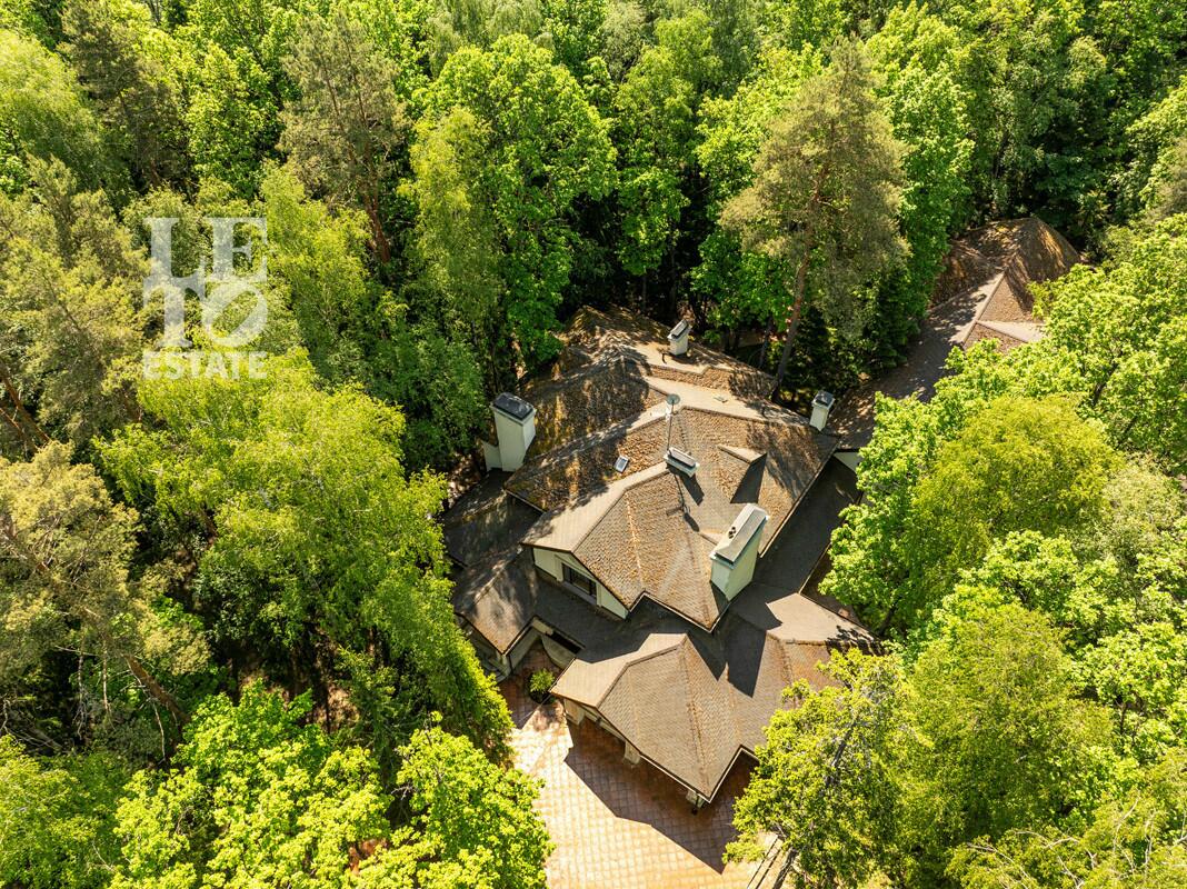 2-этажный коттедж 1 025 м² с отделкой