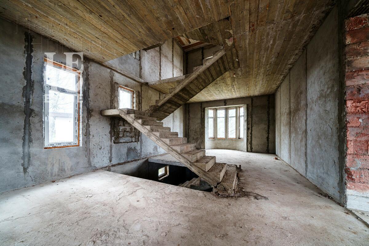 2-этажный коттедж 500 м² без отделки