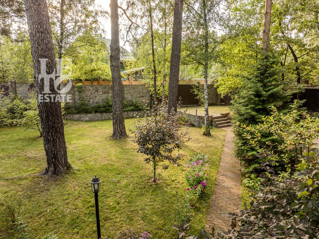 3-этажный коттедж 490 м² с отделкой