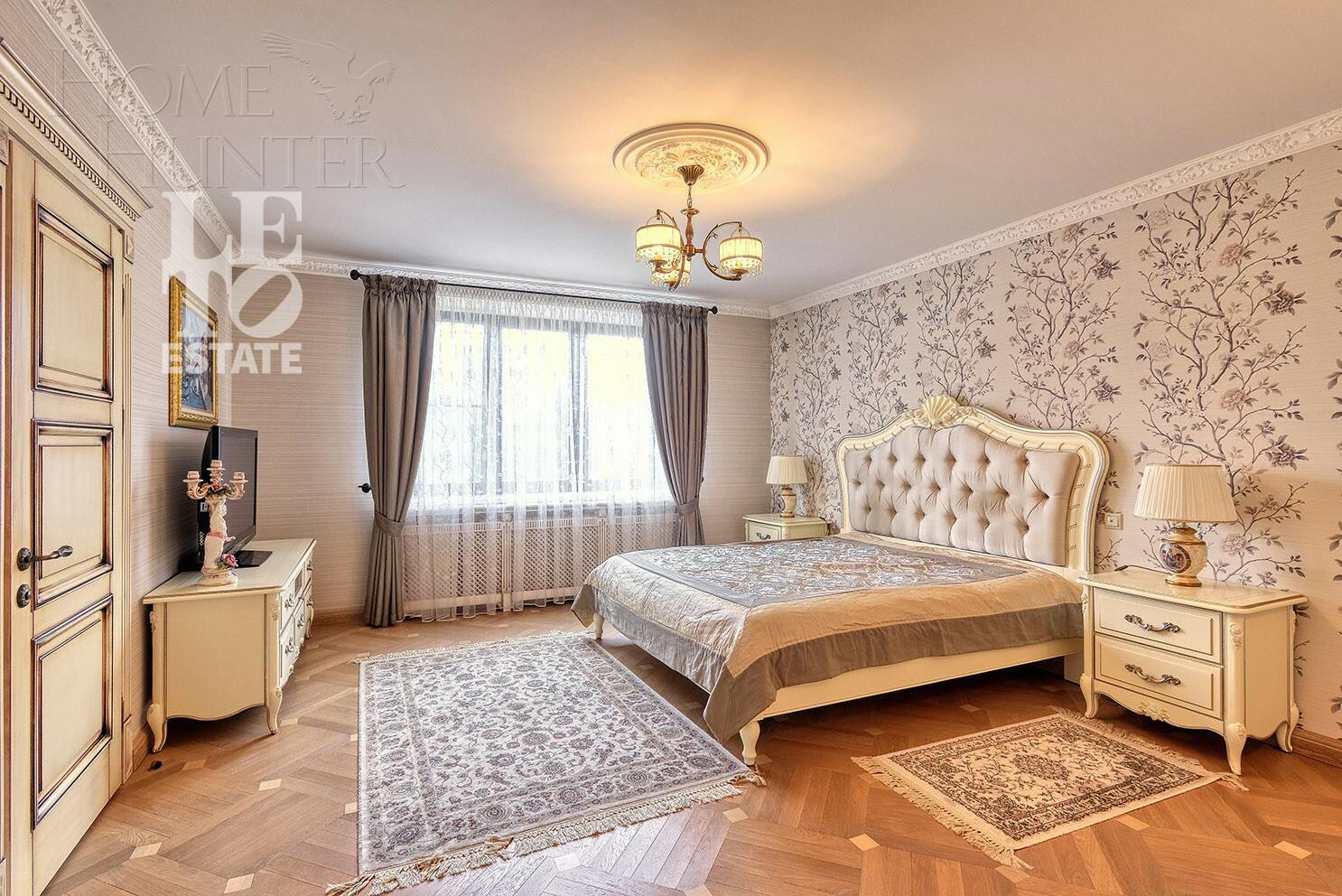 2-этажный коттедж 650 м² с отделкой
