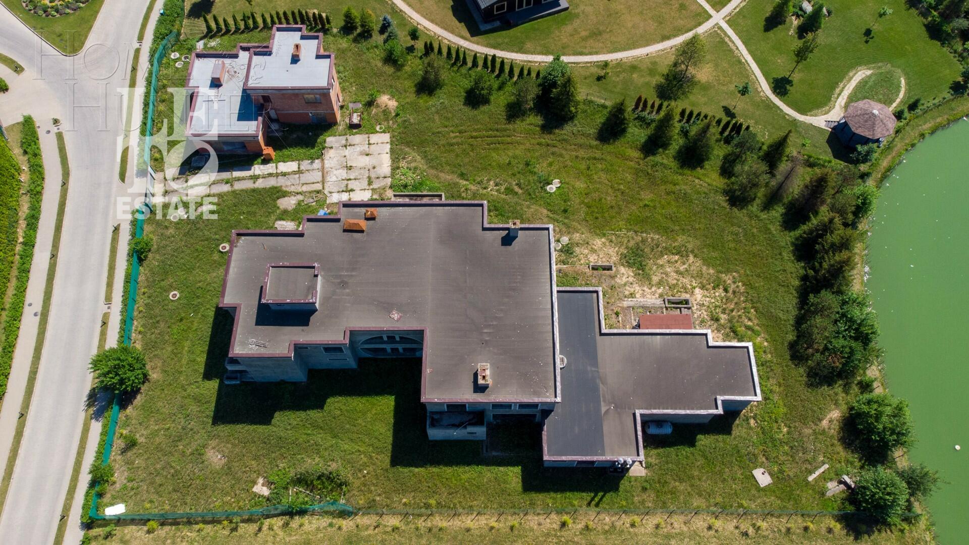 2-этажный коттедж 1 000 м² без отделки