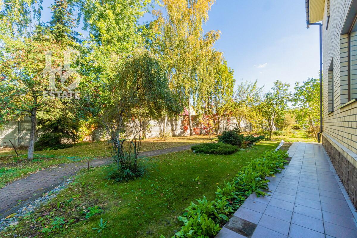 3-этажный коттедж 426 м² с отделкой