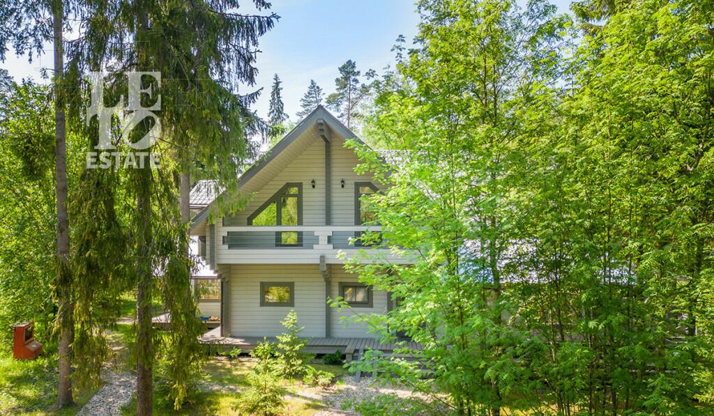 2-этажный коттедж 400 м² с отделкой