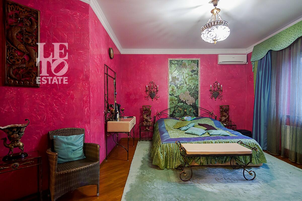 2-этажный коттедж 550 м² с отделкой